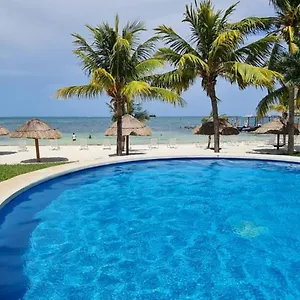  Apartment Oceanfront At Unique Location